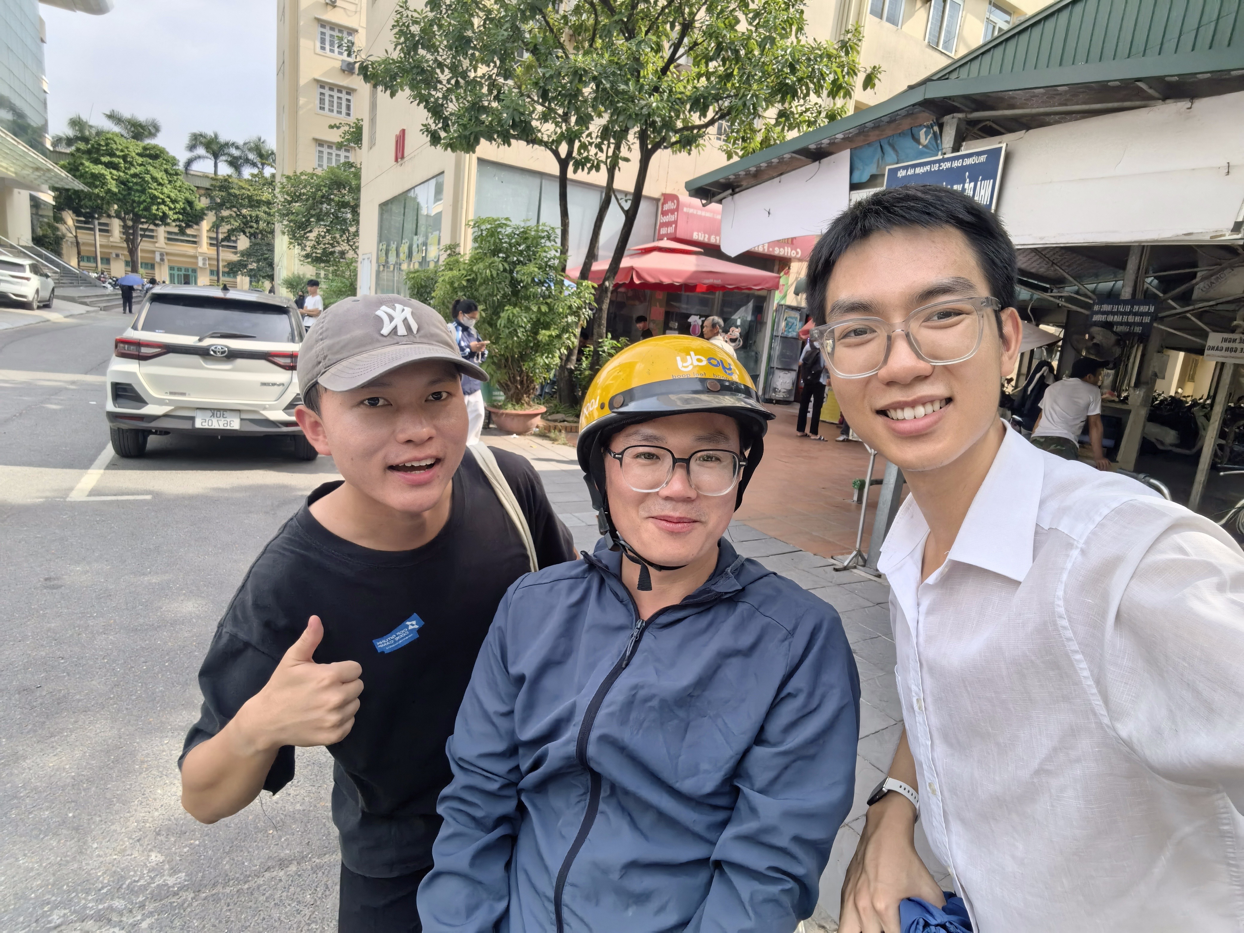 河内街头的摩托车流